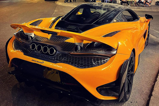 Đại gia lan đột biến chi hơn 33 tỷ tậu siêu xe - Hình 10 Dai gia lan dot bien chi hon 33 ty tau sieu xe-Hinh-10