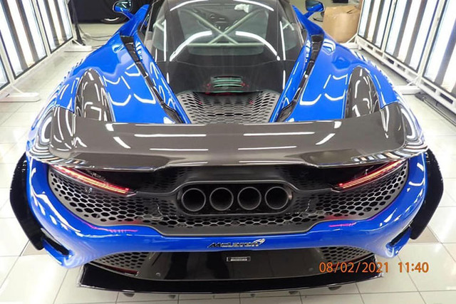 Đại gia lan đột biến chi hơn 33 tỷ tậu siêu xe - Hình 5 Dai gia lan dot bien chi hon 33 ty tau sieu xe-Hinh-5