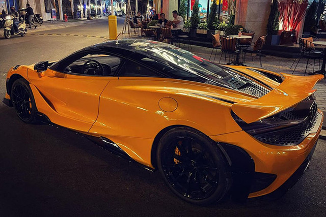 Đại gia lan đột biến chi hơn 33 tỷ tậu siêu xe - Hình 11 Dai gia lan dot bien chi hon 33 ty tau sieu xe-Hinh-11