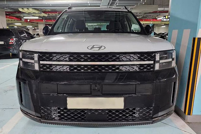Đuôi Hyundai SantaFe 2024 bị người dùng chê như 'xe chở tiền' Duoi Hyundai SantaFe 2024 bi nguoi dung che nhu 'xe cho tien'