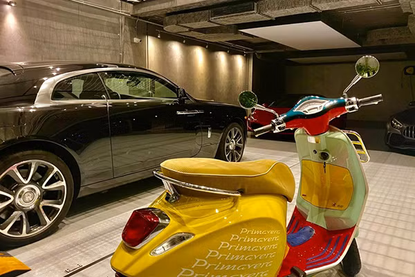 Dai gia Cuong Do la tau Rolls-Royce Wraith Series II gia hon 10 ty