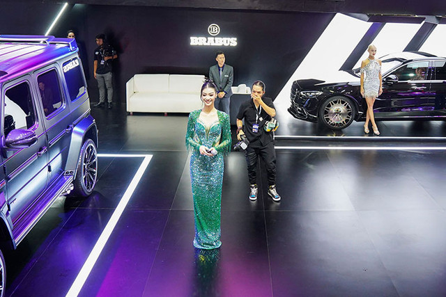 Chi tiết xe sang đắt đỏ của Brabus tại triển lãm VMS 2022 - Hình 15 Chi tiet xe sang dat do cua Brabus tai trien lam VMS 2022-Hinh-15