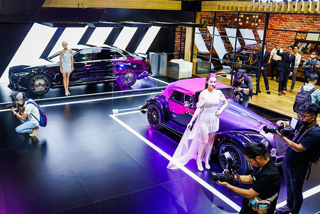 Chi tiết xe sang đắt đỏ của Brabus tại triển lãm VMS 2022 - Hình 5 Chi tiet xe sang dat do cua Brabus tai trien lam VMS 2022-Hinh-5