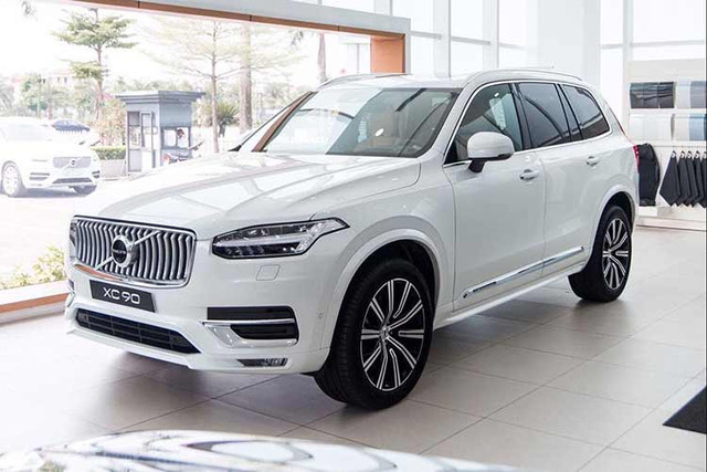 Các mẫu xe sang Volvo đang giảm giá đến hơn 300 triệu đồng Cac mau xe sang Volvo dang giam gia den hon 300 trieu dong