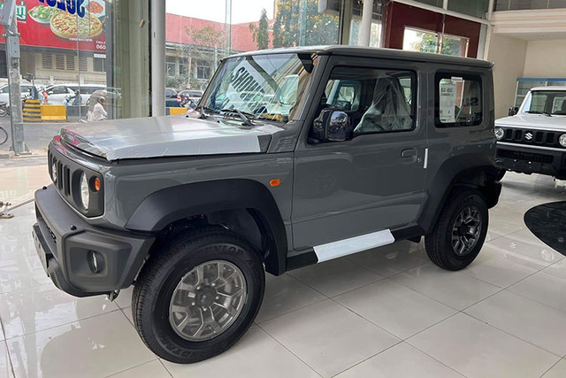 Suzuki Jimny 2023 từ 789 triệu đồng cho người thích off-road - Hình 8 Suzuki Jimny 2023 tu 789 trieu dong cho nguoi thich off-road-Hinh-8