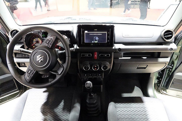 Suzuki Jimny 2023 từ 789 triệu đồng cho người thích off-road - Hình 5 Suzuki Jimny 2023 tu 789 trieu dong cho nguoi thich off-road-Hinh-5