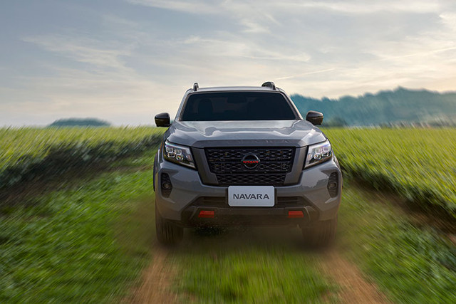 Bán tải Nissan Navara 2022 chuẩn khí thải Euro 5 giá từ 945 triệu tại Việt Nam - Hình 3 Ban tai Nissan Navara 2022 chuan khi thai Euro 5 gia tu 945 trieu tai Viet Nam-Hinh-3