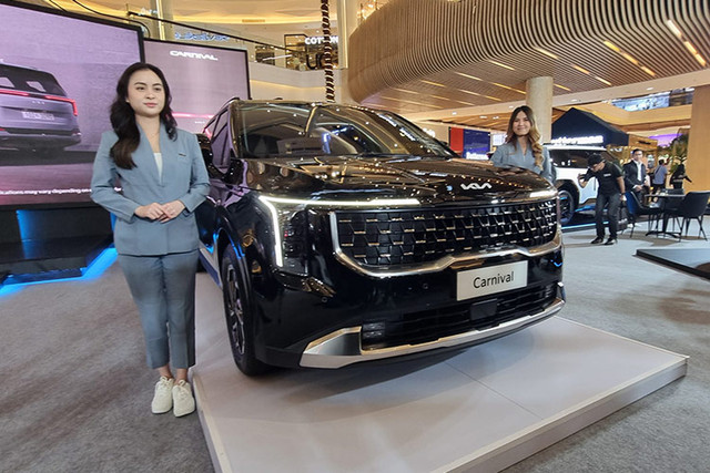 Mẫu xe MPV Kia Carnival 2024 có 3 phiên bản sắp được chào bán - Hình 11 Mau xe MPV Kia Carnival 2024 co 3 phien ban sap duoc chao ban-Hinh-11