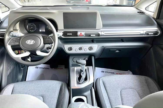 Hyundai Stargazer bản tiêu chuẩn rẻ hơn Accent số sàn - Hình 4 Hyundai Stargazer ban tieu chuan re hon Accent so san-Hinh-4