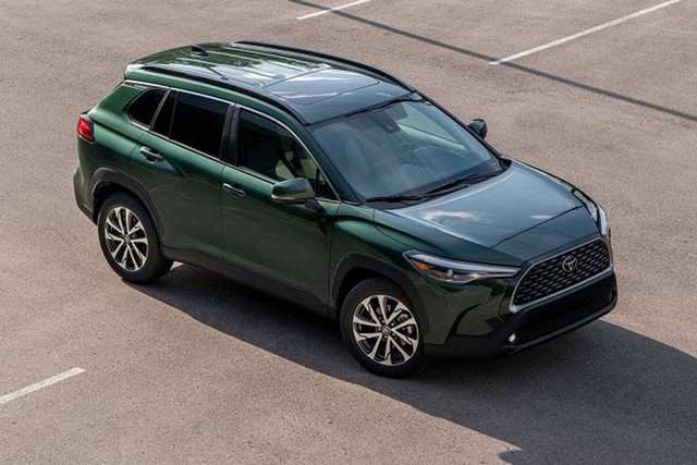 Toyota Corolla Cross 2023 tăng giá tới 19 triệu những ngày cận Tết - Hình 3 Toyota Corolla Cross 2023 tang gia toi 19 trieu nhung ngay can Tet-Hinh-3