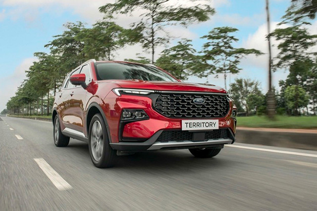 Nhiều mẫu xe SUV hạng C được giảm giá 'sập hầm' - Hình 2 Nhieu mau xe SUV hang C duoc giam gia 'sap ham'-Hinh-2