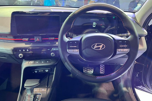 Hyundai Accent 2023 giá rẻ chỉ từ 310 triệu đồng - Hình 6 Hyundai Accent 2023 gia re chi tu 310 trieu dong-Hinh-6