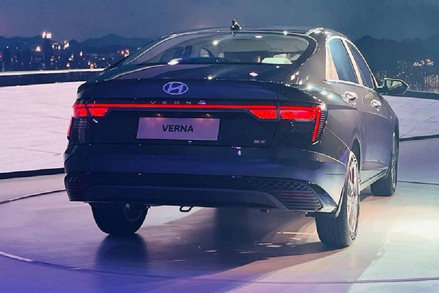 Hyundai Accent 2023 giá rẻ chỉ từ 310 triệu đồng - Hình 9 Hyundai Accent 2023 gia re chi tu 310 trieu dong-Hinh-9