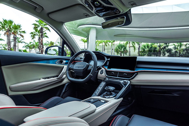 Lynk & Co 06 2024 sẽ trở thành "tân binh" phân khúc SUV cỡ B - Hình 7 Lynk & Co 06 2024 se tro thanh