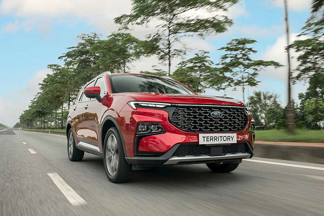 Ford Territory 2023 thừa sức 'đấu' mọi đối thủ - Hình 8 Ford Territory 2023 thua suc 'dau' moi doi thu-Hinh-8