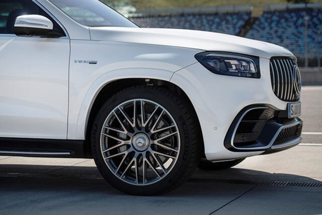 Mercedes-Benz GLS bỏ quên gần 5 năm ở cảng Hải Phòng - Hình 2 Mercedes-Benz GLS bo quen gan 5 nam o cang Hai Phong-Hinh-2