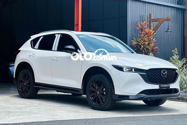 Mazda CX-5 2023 chạy 17km lên sàn xe cũ chỉ 859 triệu - Hình 3 Mazda CX-5 2023 chay 17km len san xe cu chi 859 trieu-Hinh-3
