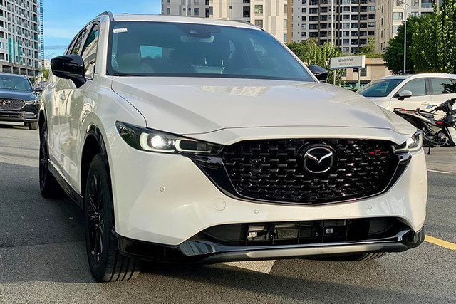 Mazda CX-5 2023 chạy 17km lên sàn xe cũ chỉ 859 triệu - Hình 10 Mazda CX-5 2023 chay 17km len san xe cu chi 859 trieu-Hinh-10
