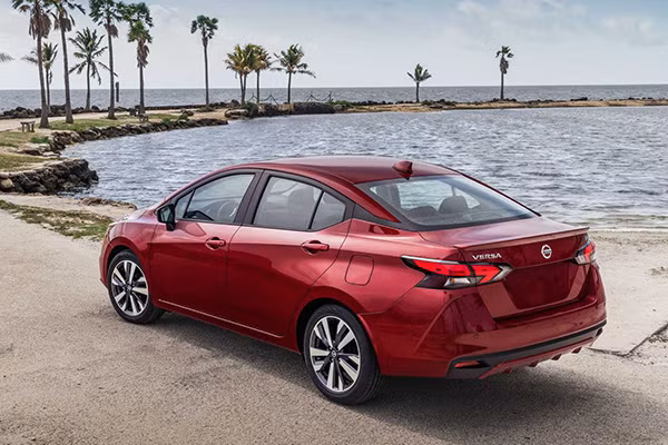 Nissan Sunny 2021 gia re van chua xuat hien tai thi truong oto Viet-Hinh-3