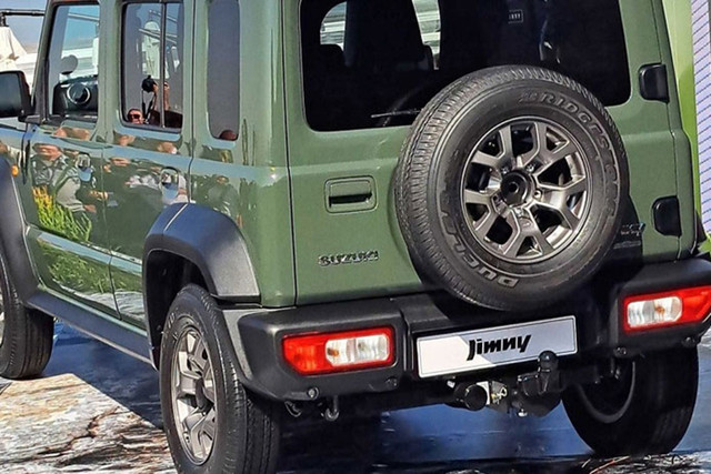 Suzuki Jimny 5 cửa từ 681 triệu đồng Đông Nam Á, có về Việt Nam? - Hình 4 Suzuki Jimny 5 cua tu 681 trieu dong Dong Nam A, co ve Viet Nam?-Hinh-4