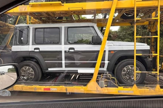 Suzuki Jimny 5 cửa từ 681 triệu đồng Đông Nam Á, có về Việt Nam? - Hình 2 Suzuki Jimny 5 cua tu 681 trieu dong Dong Nam A, co ve Viet Nam?-Hinh-2