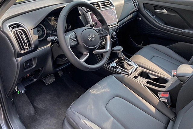 Hyundai Creta nhập khẩu đang giảm giá đến 70 triệu tại Việt Nam - Hình 2 Hyundai Creta nhap khau dang giam gia den 70 trieu tai Viet Nam-Hinh-2