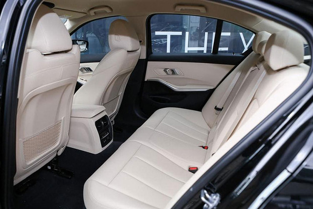 Cận cảnh xe BMW 3-Series lắp ráp Việt Nam, rẻ hơn nhập tới 770 triệu đồng - Hình 7 Can canh xe BMW 3-Series lap rap Viet Nam, re hon nhap toi 770 trieu dong-Hinh-7
