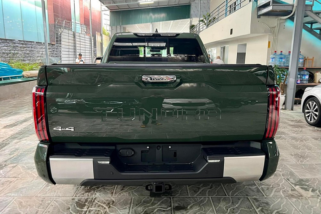 Chủ xe Toyota Tundra 2022 hơn 4,5 tỷ bấm trúng biển số ngủ quý 4 - Hình 5 Chu xe Toyota Tundra 2022 hon 4,5 ty bam trung bien so ngu quy 4-Hinh-5