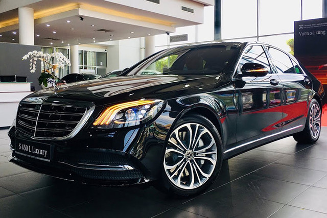 Hon 200 xe sang Mercedes S450 4Matic tai Viet Nam bi ro ri dien