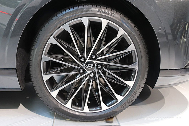 Chi tiết Hyundai Grandeur 2023 đang 'cháy hàng' ở Hàn Quốc - Hình 5 Chi tiet Hyundai Grandeur 2023 dang 'chay hang' o Han Quoc-Hinh-5