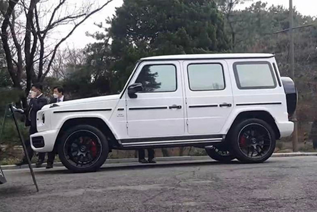 Can canh dan xe sang cua sao Han du dam cuoi Hyun Bin va Son Ye Jin-Hinh-6