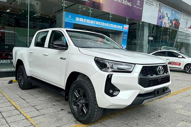 Xe bán tải Toyota Hilux 2024 chính thức trở lại đường đua doanh số Xe ban tai Toyota Hilux 2024 chinh thuc tro lai duong dua doanh so