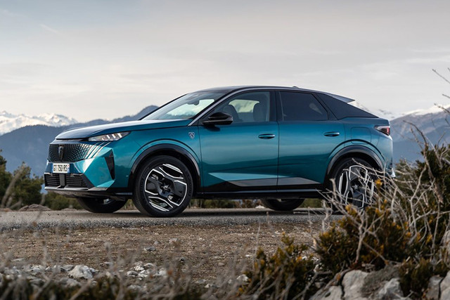 Chi tiết Peugeot 3008 plug-in hybrid 2024 mới - Hình 10 Chi tiet Peugeot 3008 plug-in hybrid 2024 moi-Hinh-10