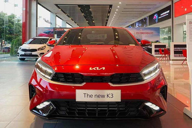 Giá xe Kia K3 đang giảm xuống chạm đáy, chỉ còn 470 triệu đồng Gia xe Kia K3 dang giam xuong cham day, chi con 470 trieu dong