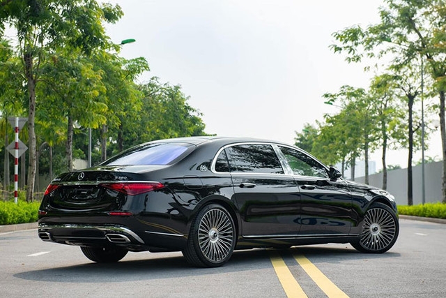 Cận cảnh xe siêu sang Mercedes-Maybach S580 16 tỷ ở Hà Nội - Hình 2 Can canh xe sieu sang Mercedes-Maybach S580 16 ty o Ha Noi-Hinh-2