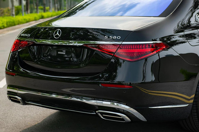 Cận cảnh xe siêu sang Mercedes-Maybach S580 16 tỷ ở Hà Nội - Hình 4 Can canh xe sieu sang Mercedes-Maybach S580 16 ty o Ha Noi-Hinh-4