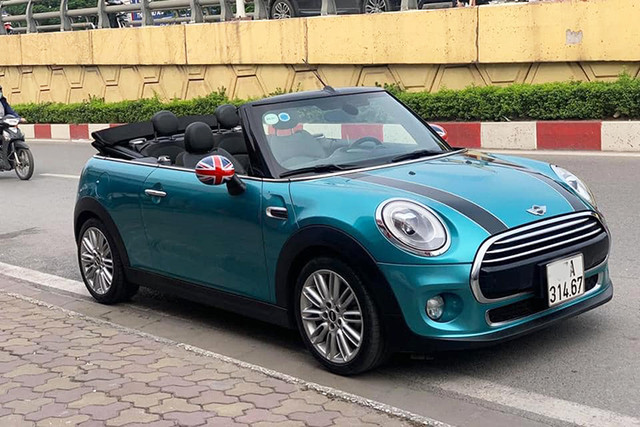Xe MINI Cooper dùng 4 năm lỗ chỉ 500 triệu đồng Xe MINI Cooper dung 4 nam lo chi 500 trieu dong