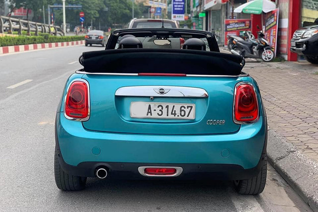 Xe MINI Cooper dùng 4 năm lỗ chỉ 500 triệu đồng - Hình 3 Xe MINI Cooper dung 4 nam lo chi 500 trieu dong-Hinh-3