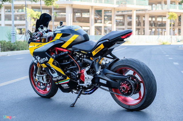 Nữ dân chơi Sài Gòn chi 150 triệu "lột xác" Ducati SuperSport S - Hình 3 Nu dan choi Sai Gon chi 150 trieu