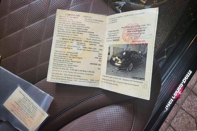 Mercedes-Benz S450 bị tai nạn của đại gia Bình Dương rao bán 2 tỷ - Hình 8 Mercedes-Benz S450 bi tai nan cua dai gia Binh Duong rao ban 2 ty-Hinh-8