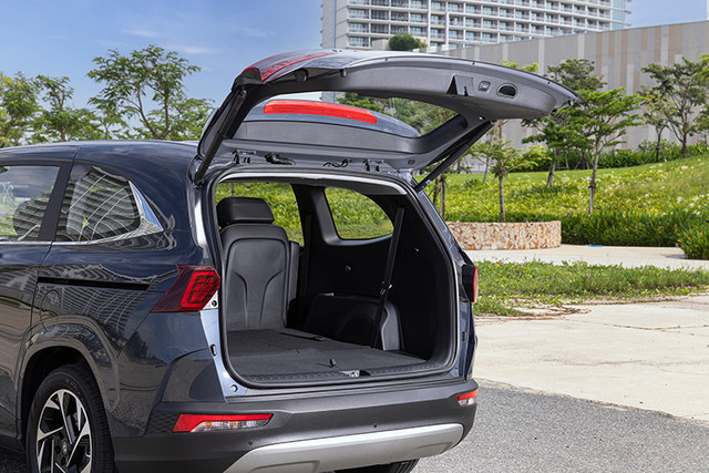Chi tiết MPV Hyundai Custin - Hình 6 Chi tiet MPV Hyundai Custin-Hinh-6