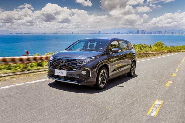 Chi tiết MPV Hyundai Custin - Hình 9 Chi tiet MPV Hyundai Custin-Hinh-9