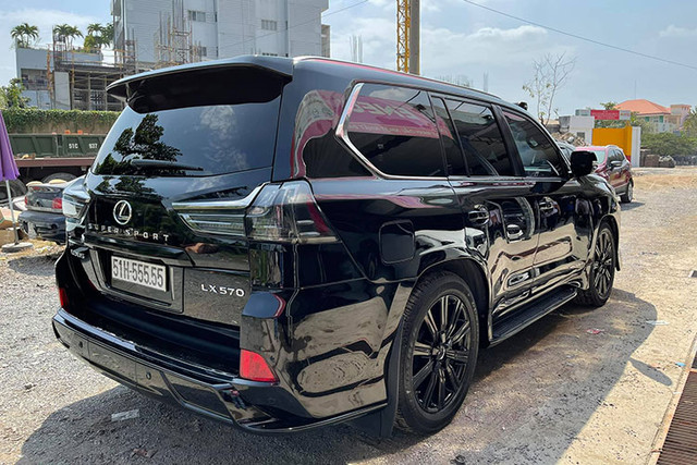 Ngắm Lexus LX570 hơn 8 tỷ biển ngũ quý 5 ở TP HCM - Hình 2 Ngam Lexus LX570 hon 8 ty bien ngu quy 5 o TP HCM-Hinh-2