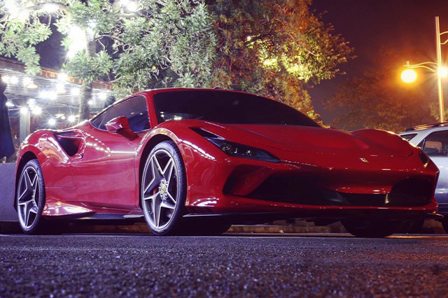 Cường Đô la ra biển siêu xe Ferrari F8 Tributo hết 27 tỷ đồng Cuong Do la ra bien sieu xe Ferrari F8 Tributo het 27 ty dong