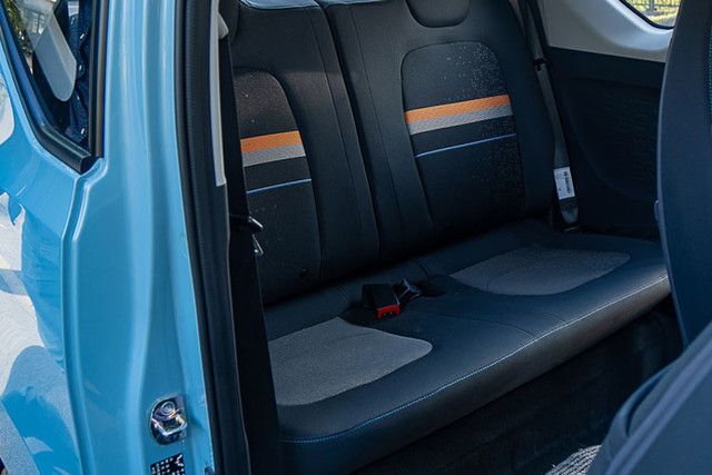 Khách Việt vỡ mộng với ô tô điện giá rẻ Wuling Hongguang MiniEv - Hình 4 Khach Viet vo mong voi o to dien gia re Wuling Hongguang MiniEv-Hinh-4