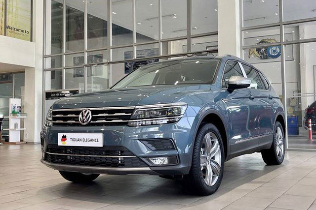 Volkswagen Tiguan hạ giá đến hơn 300 triệu đồng Volkswagen Tiguan ha gia den hon 300 trieu dong