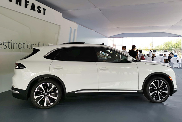 Chi tiết VinFast VF8 2022 tại Việt Nam, giá cao nhất hơn 1,2 tỷ đồng - Hình 2 Chi tiet VinFast VF8 2022 tai Viet Nam, gia cao nhat hon 1,2 ty dong-Hinh-2