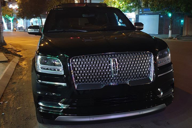 Nữ đại gia Dương Đường bị bắt giam thường đi xe Bentley và Lincoln tiền tỷ - Hình 8 Nu dai gia Duong Duong bi bat giam thuong di xe Bentley va Lincoln tien ty-Hinh-8