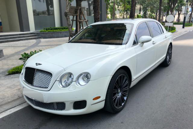 Nữ đại gia Dương Đường bị bắt giam thường đi xe Bentley và Lincoln tiền tỷ - Hình 4 Nu dai gia Duong Duong bi bat giam thuong di xe Bentley va Lincoln tien ty-Hinh-4