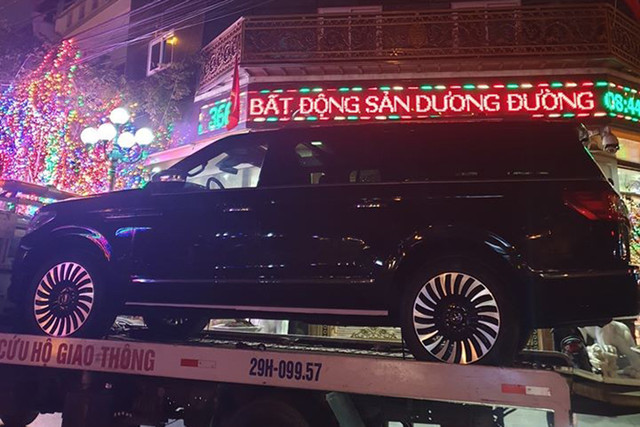 Nữ đại gia Dương Đường bị bắt giam thường đi xe Bentley và Lincoln tiền tỷ - Hình 7 Nu dai gia Duong Duong bi bat giam thuong di xe Bentley va Lincoln tien ty-Hinh-7